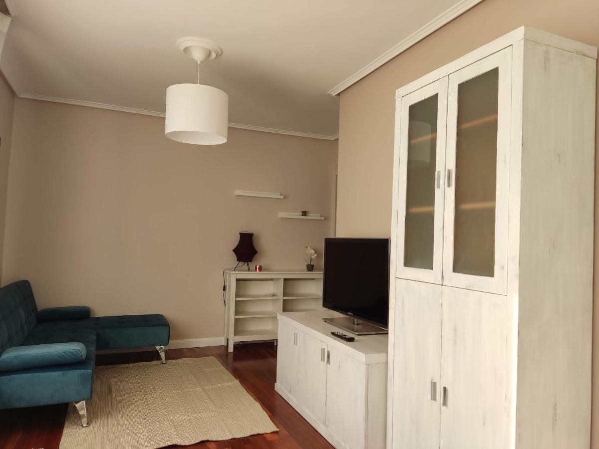 Acogedor Apartamento Junto A La Plaza Villasana de Mena Ngoại thất bức ảnh
